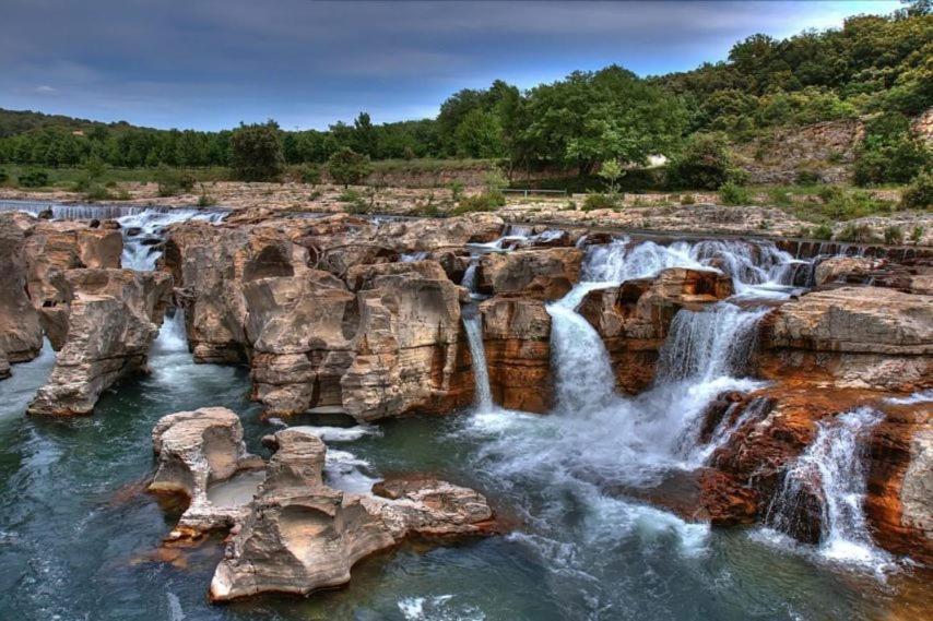 Gite Des Oliviers La Roque-sur-Cèze 外观 照片